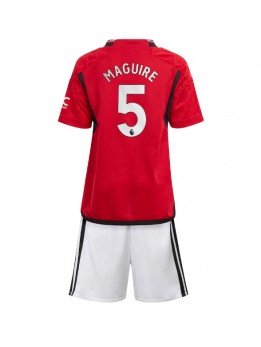Manchester United Harry Maguire #5 Replika Hemmakläder Barn 2023-24 Kortärmad (+ byxor)